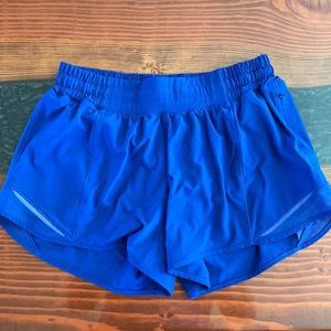 Lululemon 4” hotty hot short